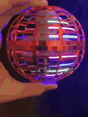 Flynova - PRO Flying Spinner Ball